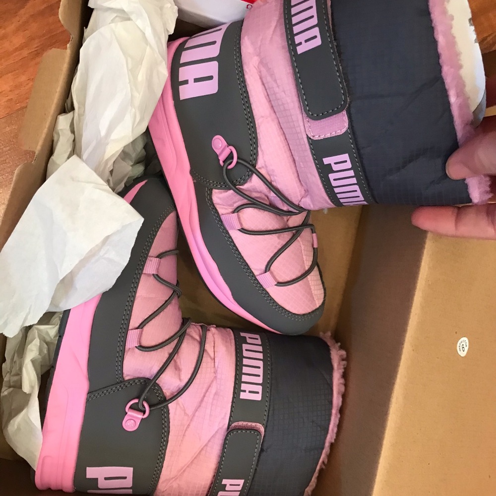 13.5 Puma pink snow winter boots